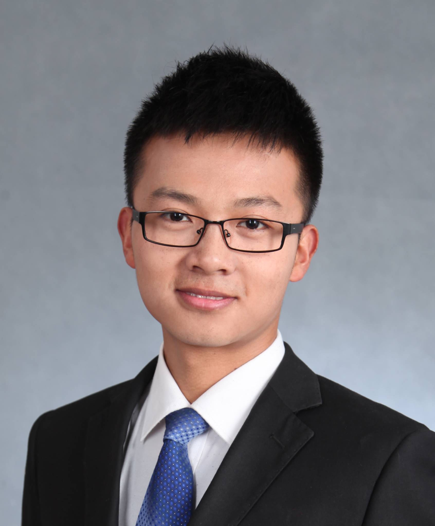 Xiao Xu  graduated with a PhD degree. Congratulations ！